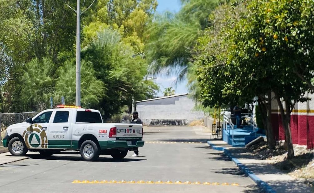 Incendio en clínica del ISSSTE moviliza a autoridades en Hermosillo, Sonora; evacúan a 86 personas.
Foto: Especial.