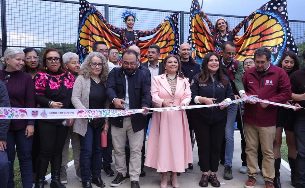Clara Brugada reanuda Casa por Casa de 2026 con entrega de 30 obras en la alcaldía Iztacalco; instalaron casi cuatro mil luminarias.
Foto: Especial.