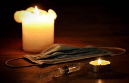 La pérdida de vidas en hospitales cambió la concepción de la muerte y el ritual de despedida de familiares 