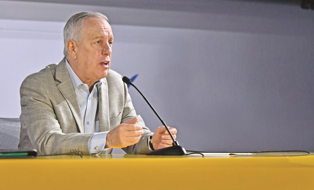 Solicita un cambio en el entorno del futbol.