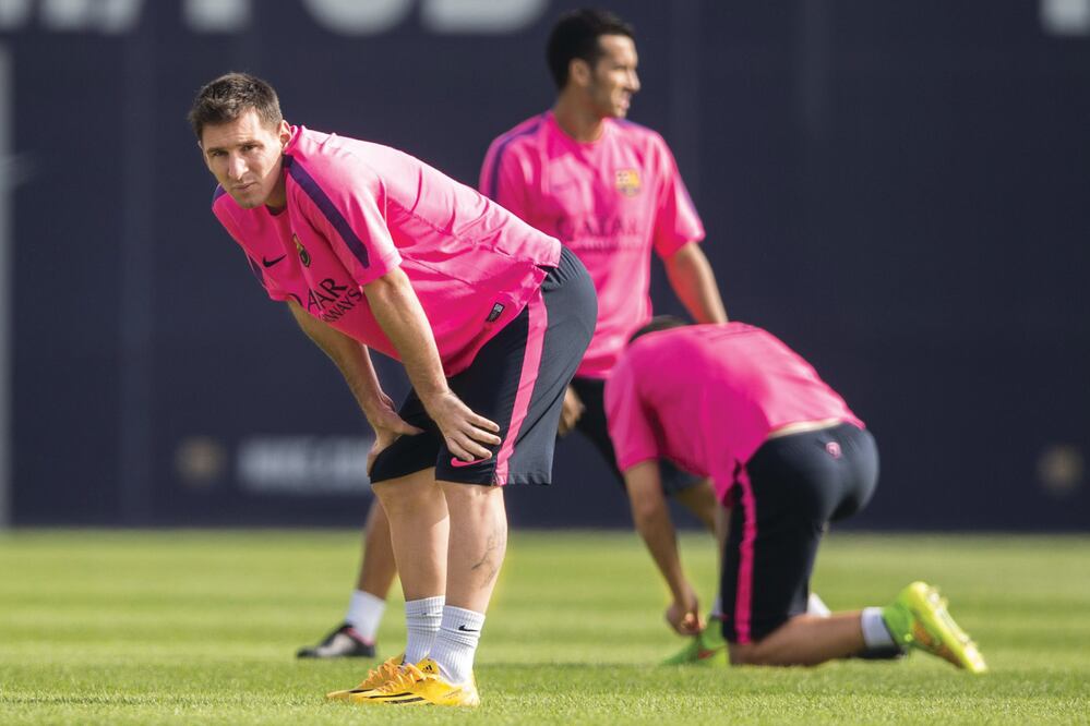 Lionel Messi acelera su proceso de recuperación con el Barça (ALEJANDRO GARCÍA. EFE)