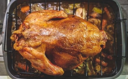 Qué pasa si comes el pollo con pellejo o piel