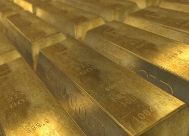 Oro alcanza nuevo récord tras ataques israelíes a Gaza; vuelve a rebasar los 3 mil dólares