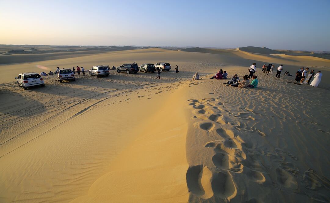 Estas vacaciones se hacen en zonas de guerra. Foto: EFE/EPA/Khaled Elfiqi   
