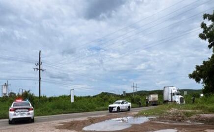 Bloqueos y violencia en carreteras de Escuinapa, Sinaloa; autoridades piden evitar la zona ante despojos de camiones