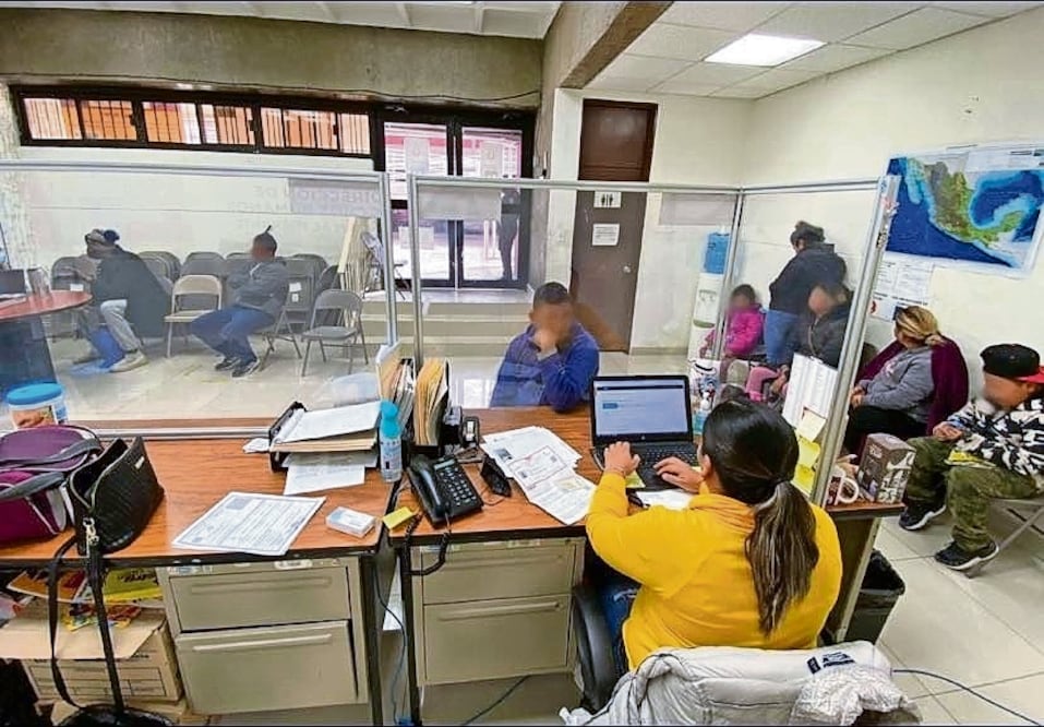 Este año, el gobierno de Juárez ha brindado alrededor de 797 descuentos para migrantes que desean volver a sus lugares de origen. Foto: de Paola Gamboa. El Universal