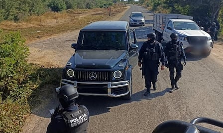 Recuperan en Sinaloa autos robados en EU