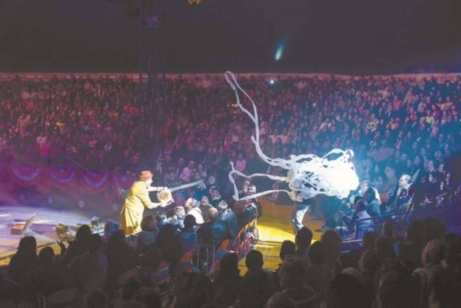 El circo Atayde pende del streaming