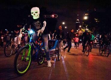 ¡Prepárate! Anuncian Paseo Nocturno “Muévete en Bici” con motivo del Día de Muertos en la CDMX