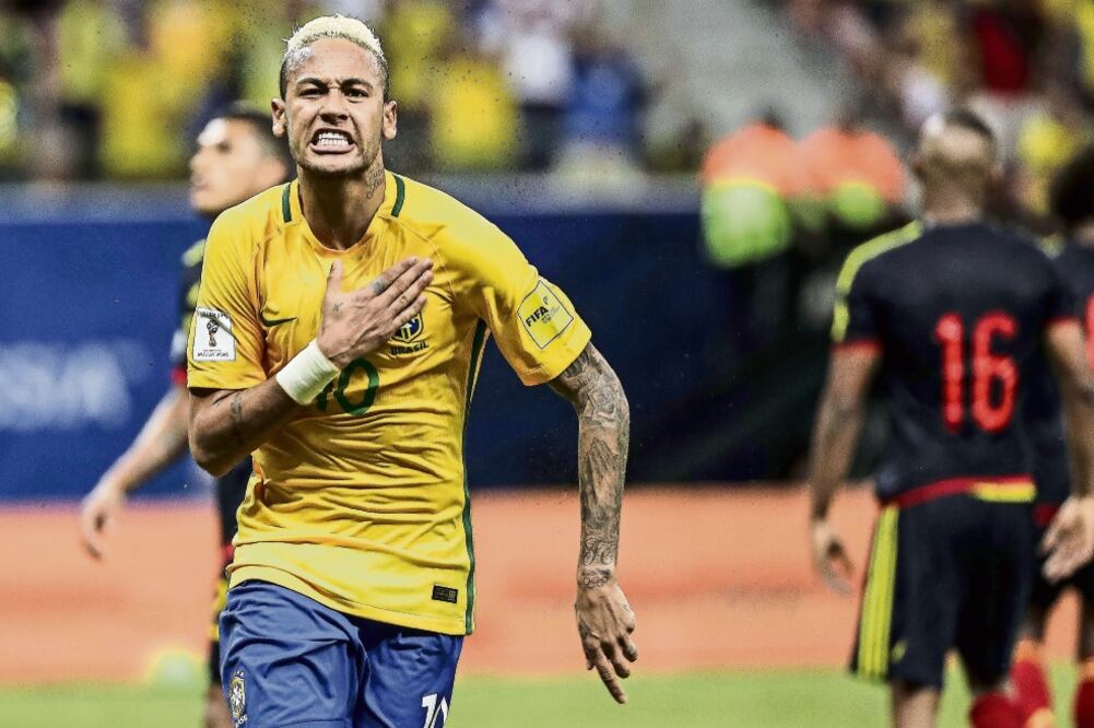 En el duelo más atractivo de la fecha 8 de las eliminatorias, Neymar anotó a los cafeteros al minuto 75 (ANTONIO LACERDA. EFE)