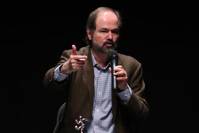 Hay teatro en el futbol: Juan Villoro