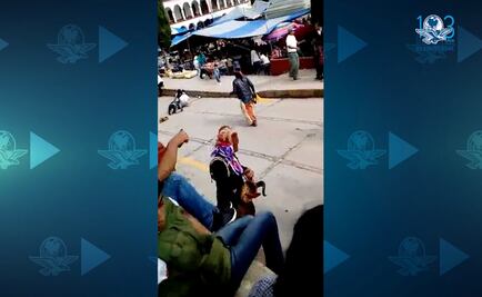 Captan en video asesinato durante desfile en Oaxaca