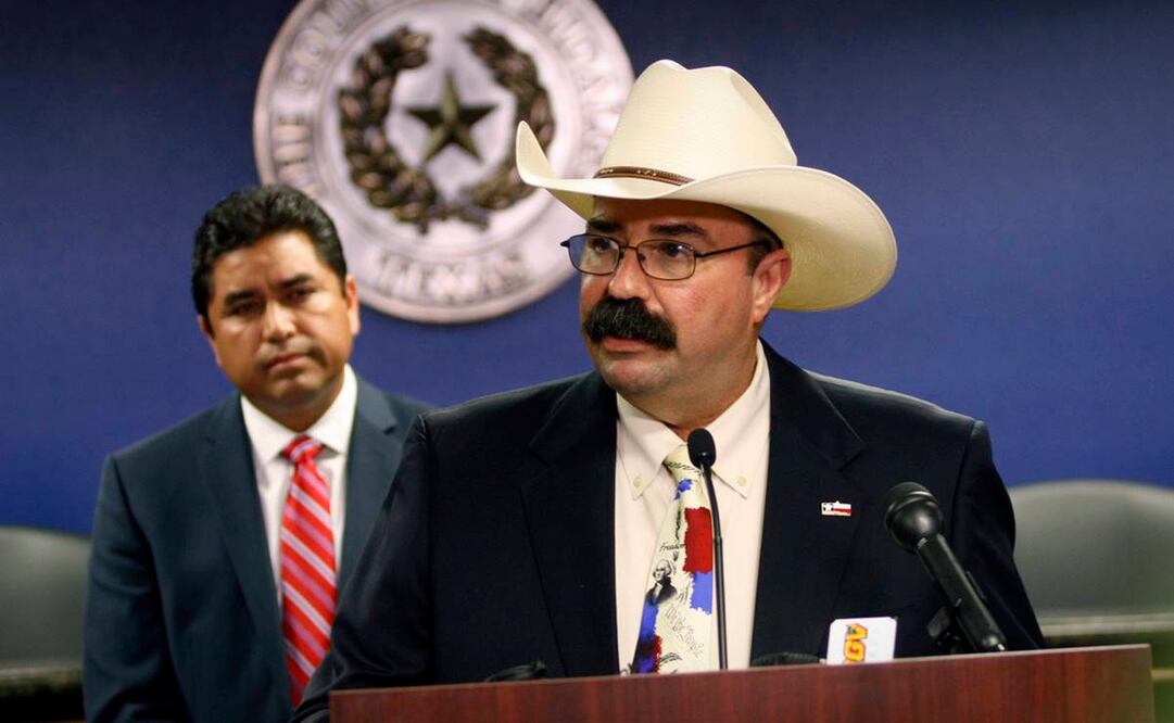 Sheriff Eddie Guerra publicó la información sobre el posible meteorito. Foto: AP