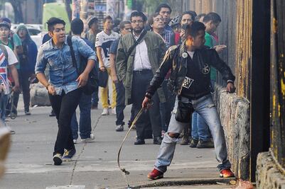 Porros atacan estación de radio en CCH Vallejo