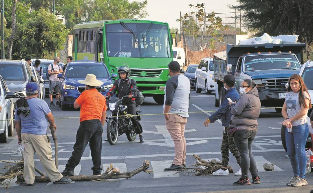 En la semana, vecinos bloquearon la avenida Vasco de Quiroga. Foto: Rogelio Morales/ Cuartoscuro