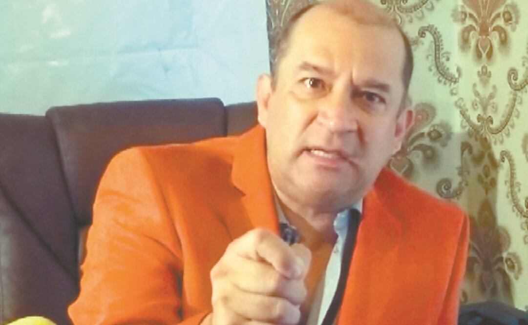 Reclamo. Geovanni Barrios, del colectivo Justicia Tamaulipas, pidió a comisionados dejar el escritorio e ir al campo a indagar desapariciones. Foto: SANDRA TOVAR. EL UNIVERSAL