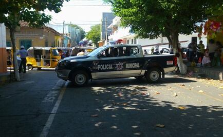 Policías mantienen paro y bloquean vialidades en Juchitán