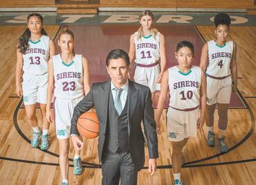 John Stamos libera sus prejuicios en la cancha