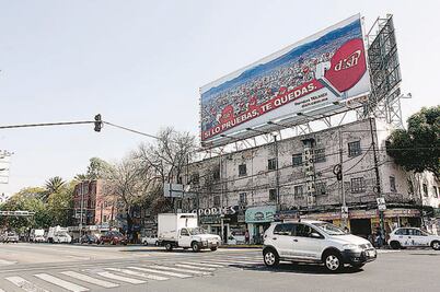 Quedan 300 anuncios fuera de nuevo padrón