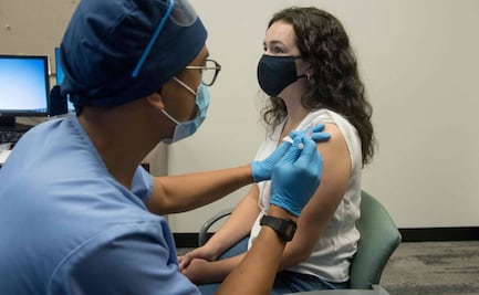 EU compra otras 100 millones de dosis de la vacuna de Moderna