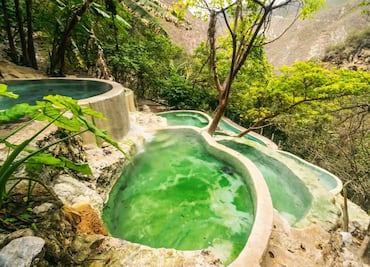 Pozas azules y cascadas: cuánto cuesta ir a La Gloria Tolantongo