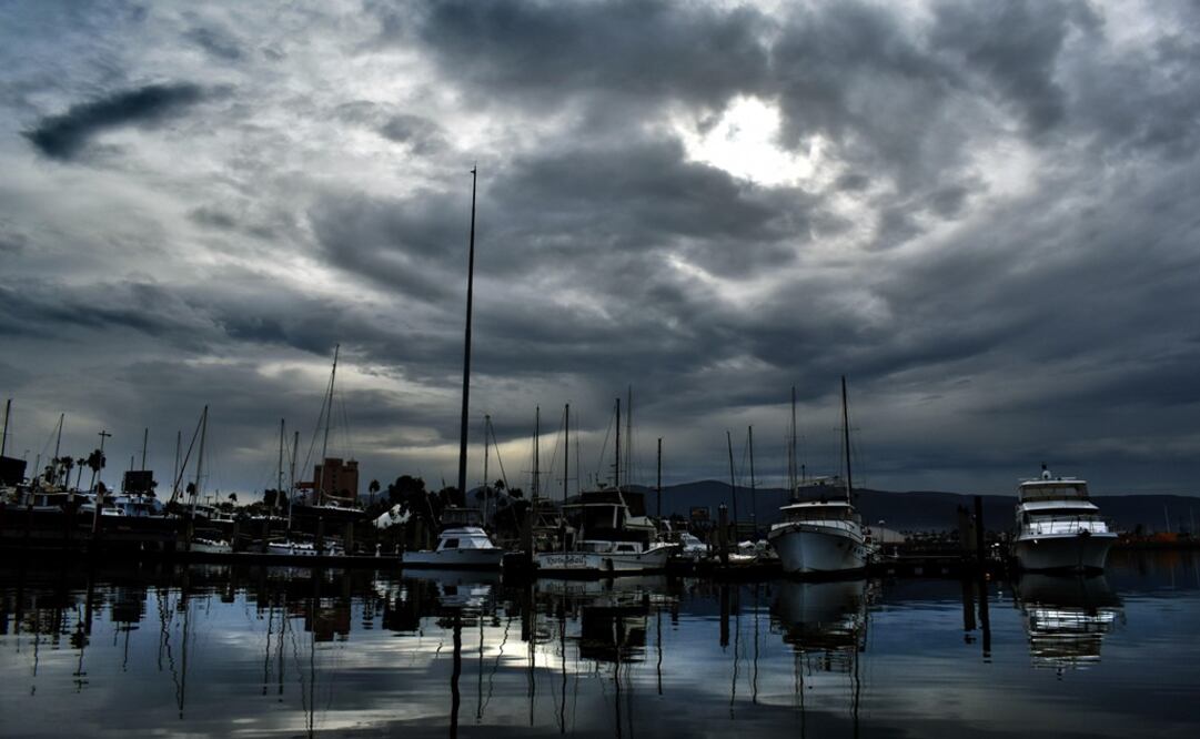Vista general de las afectaciones climatológicas en la bahía de Ensenada, en el estado de Baja California. (FOTO: EFE/Alejandro Zepeda)