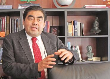 Ejecutivo debe "ponerse el saco" ante reproche de Ejército: Barbosa