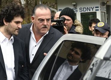 Fundador de FTX sale en libertad condicional con una fianza de 250 mdd