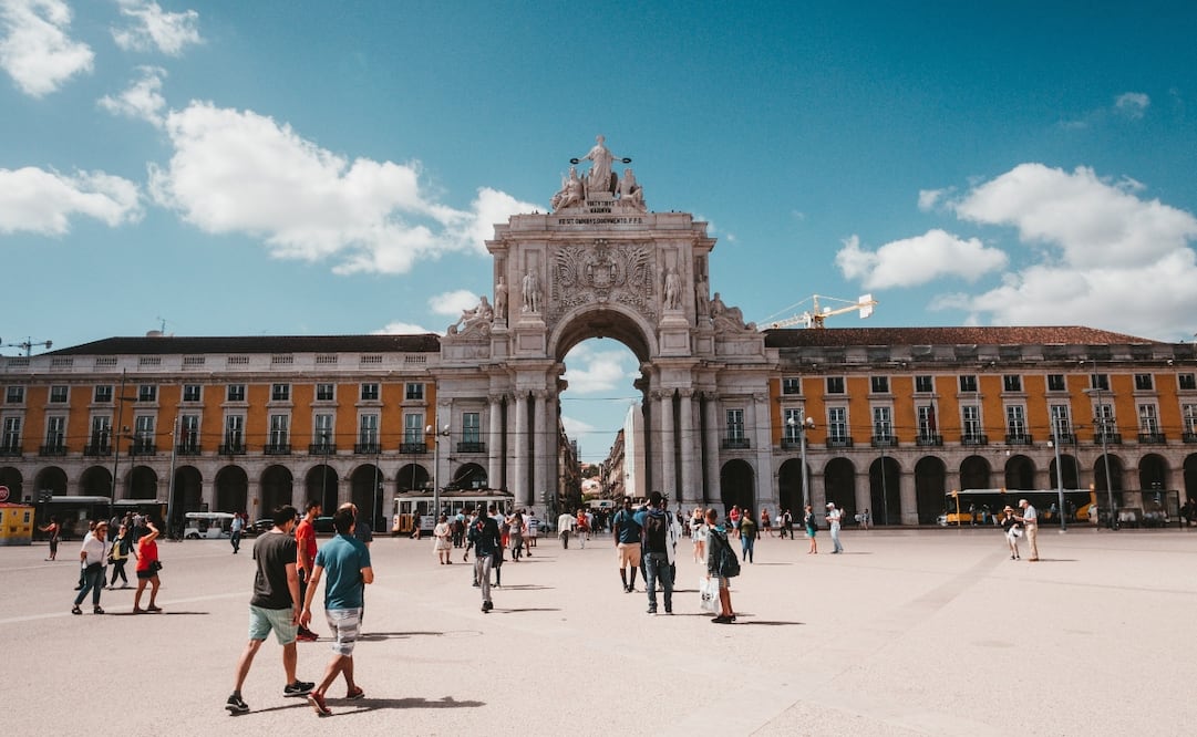 Lisboa es una de las ciudades de Portugal donde se han vuelto a imponer medidas para prevenir los contagios de Covid-19. Foto: Unsplash/ Claudio Schwarz