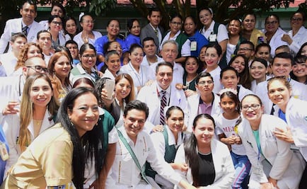 AMLO firma memorándum para sustituir Seguro Popular por el Instituto de Salud para el Bienestar