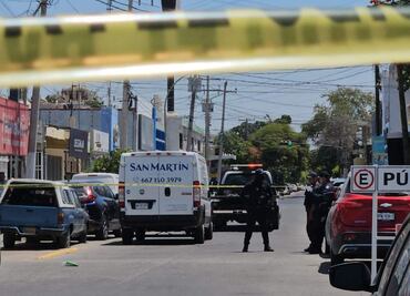 Violencia en Sinaloa; Muere joven con impactos de bala antes de llegar al hospital en Culiacán
