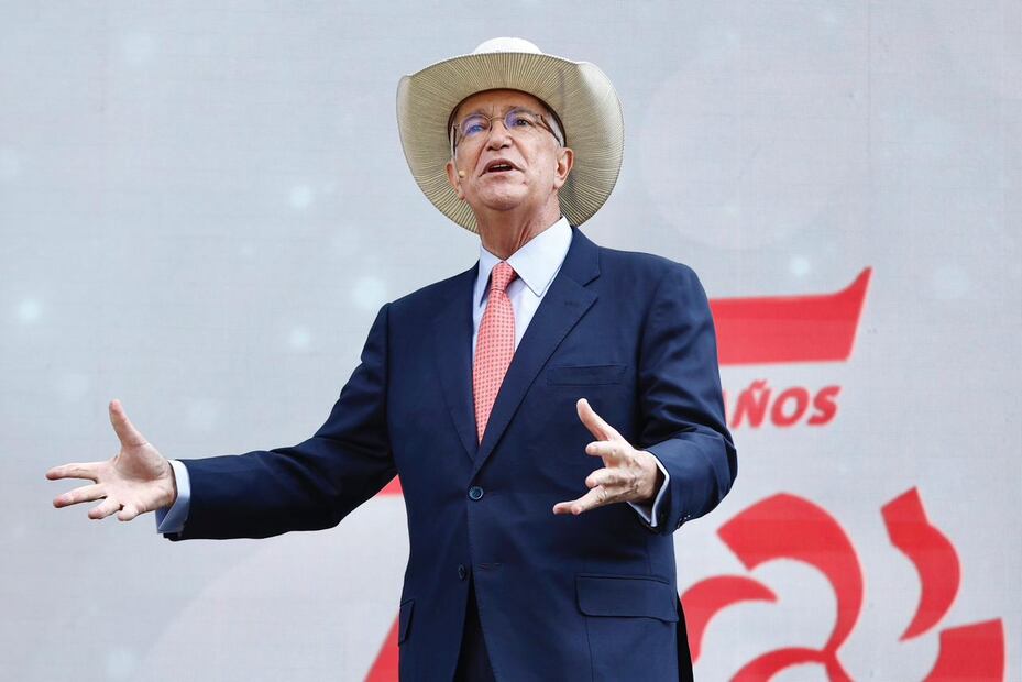 Salinas Pliego durante su discurso reafirmó los valores de Grupo Salinas. Foto: Berenice Fregoso - El Universal