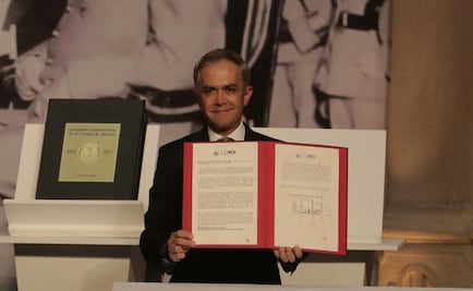Constitución apuesta por desarrollo de la Ciudad de México: Mancera