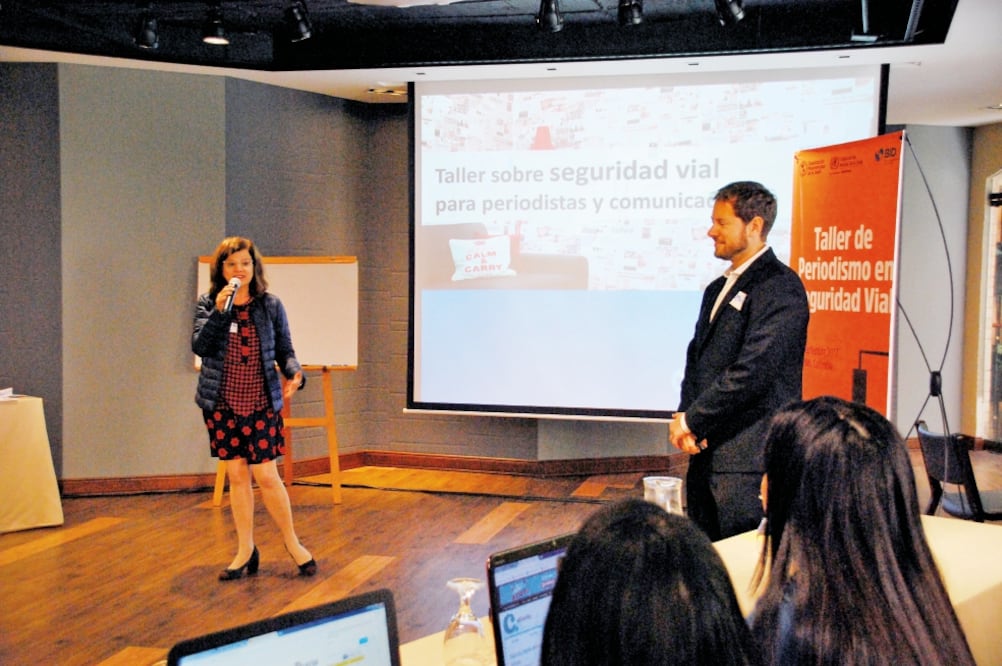 Durante el Taller de Periodismo en Seguridad Vial, Eugenia Rodrigues, aseso ra de la OPS, presentó el informe La seguridad vial en la región de las Américas. (CORTESÍA OPS)