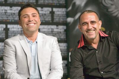 Inicia la era del ‘Canelo’, dice De la Hoya