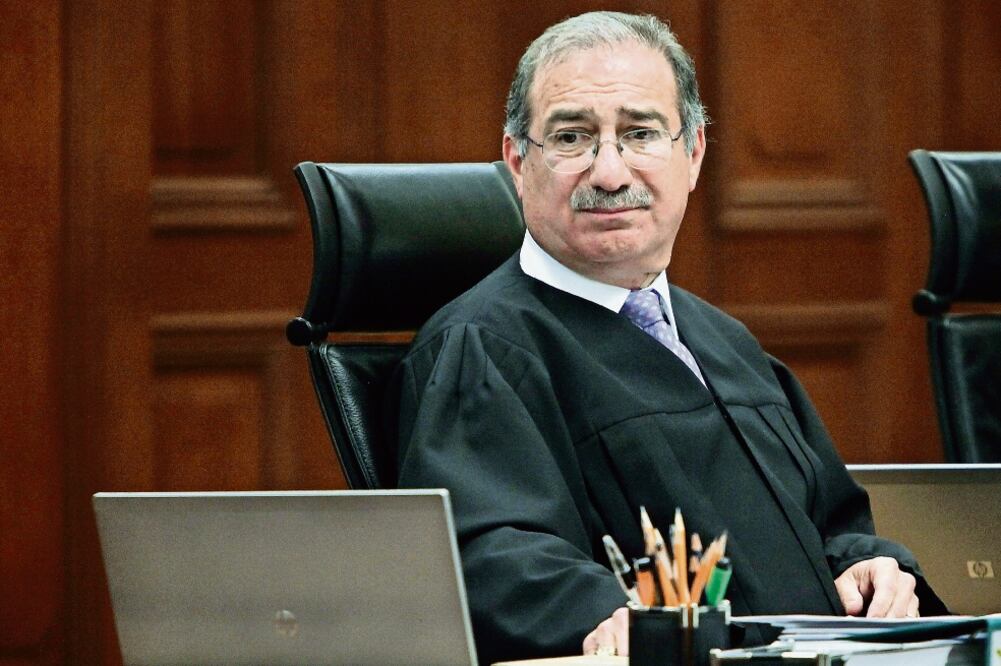El ministro Alberto Pérez Dayán realizó y revisó el proyecto de sentencia sobre el derecho de réplica en medios de comunicación. (FOTO: ARCHIVO EL UNIVERSAL)