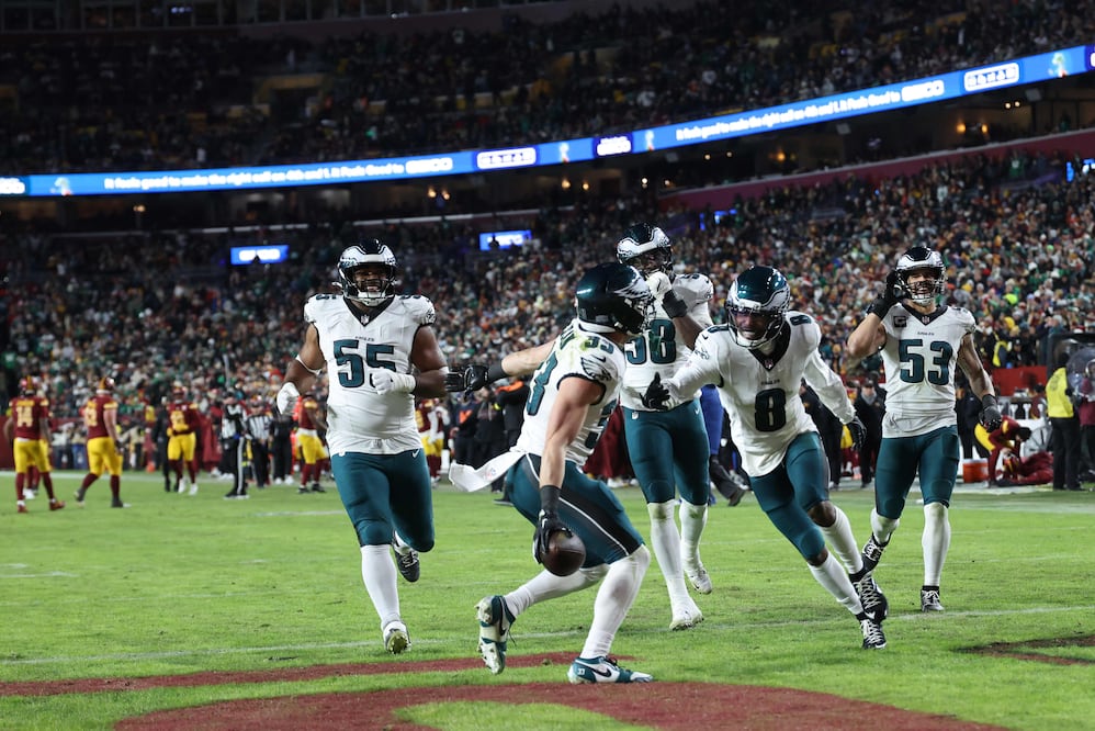 Philadelphia Eagles en festejo, durante la Semana 16 de la NFL - Foto: AFP