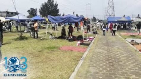 Tianguistas de Santa Cruz Meyehualco negocian reubicación con autoridades