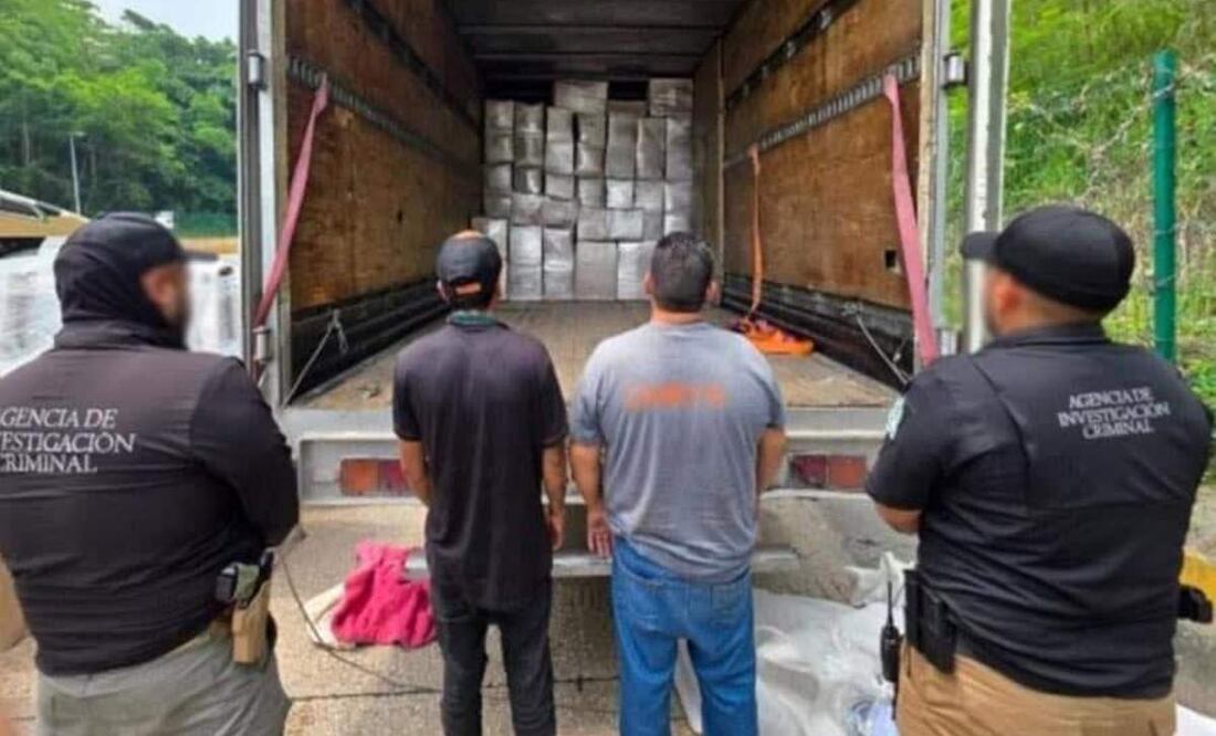 El camión fue hallado en el tramo carretero Las Choapas-Ocozocoautla en Tabasco (04/07/2025). Foto: Especial