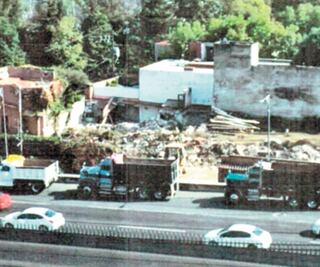 Vecinos denuncian obra ilegal en Álvaro Obregón