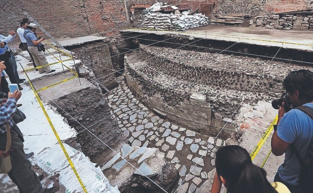 A finales de los 90, se hicieron más hallazgos relacionados con la actividad ritual, sobre todo ofrendas “con pelotitas de hule”, cuenta el arqueólogo López Luján. Foto: Archivo/ EL UNIVERSAL