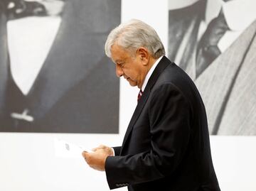 AMLO's new oil refinery will cost 8 billion dollars