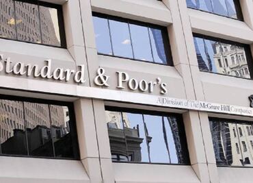 Standard & Poor’s hunde a Famsa: la declara en incumplimiento de pagos