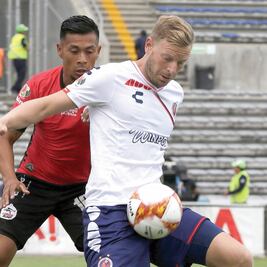 'Polaco' Menéndez no quiere dejar al Tiburón hundirse