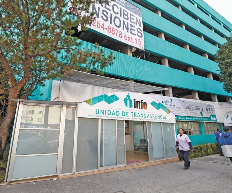 El edificio sede del Instituto Información Pública (Info) de la Ciudad de México se encuentra ubicado sobre avenida La Morena, Narvarte, en Benito Juárez; según su titular el sitio está al límite para su funcionamiento. Foto: DIEGO SIMÓN. EL UNIVERSAL