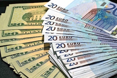 México coloca dos bonos a seis y 15 años por 2.5 mmde