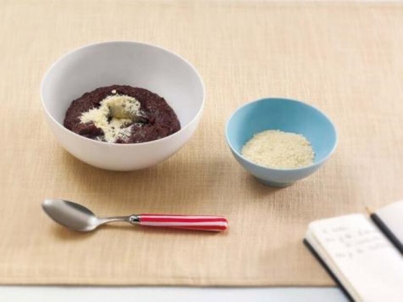 Hornea esta tarta de hojaldre con crema de avellana