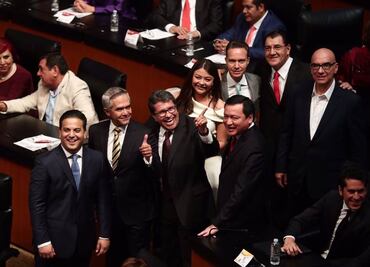 Selfies, besos y regaños en primer día de la nueva Legislatura en Senado