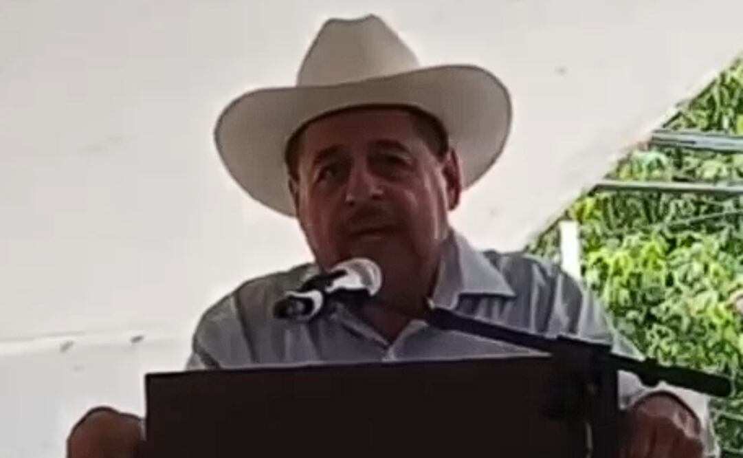 El presidente municipal de Jaltocán, Hidalgo, Guillermo Amador Lara, advirtió públicamente al párroco José Rosario Arévalo Cervantes que se concentre en su labor religiosa y deje de intervenir en la vida política del municipio.
(17/09/26)
Foto: Especial.