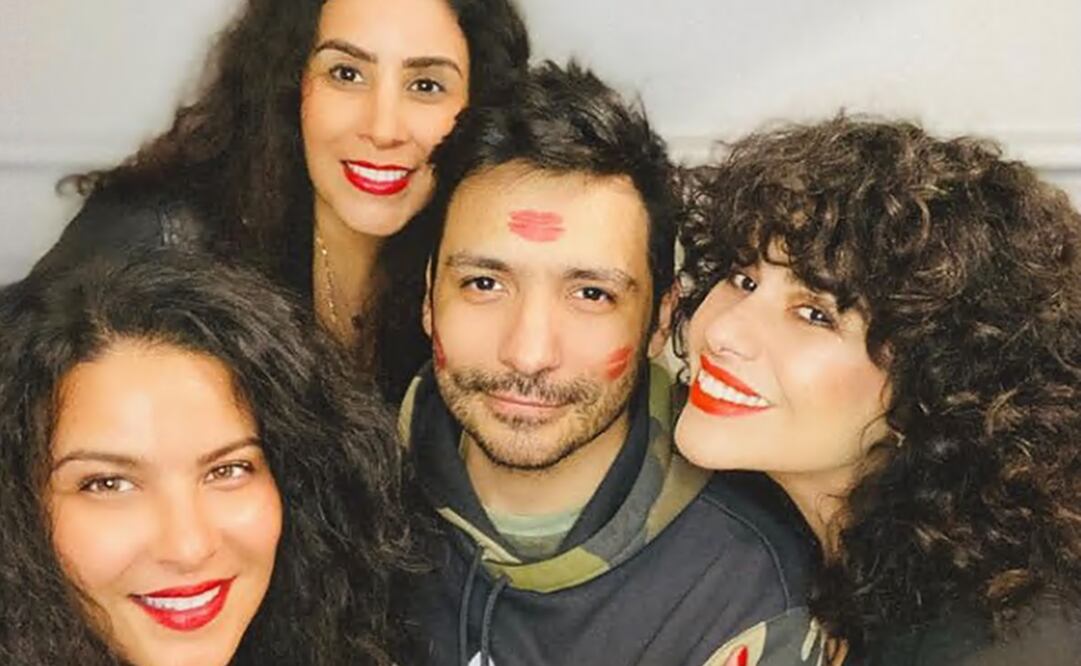 Litzy junto a sus hermanos. Foto: Instagram @litzyoficial